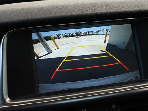 Used 2018 Kia Optima EX w/ Technology Package FWD image 17