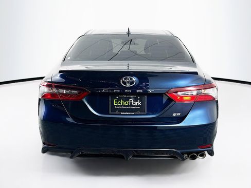 Used 2021 Toyota Camry SE w/ Convenience Package image 7