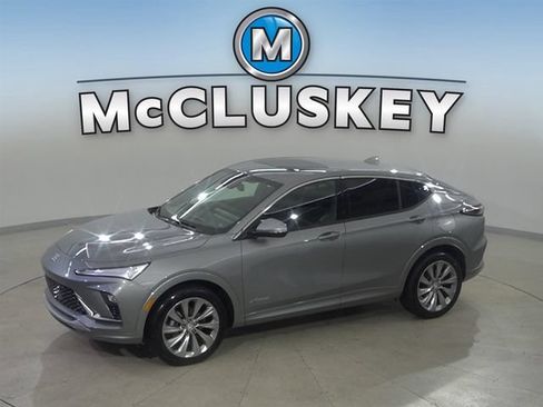 Certified 2025 Buick Envista Preferred FWD image 1