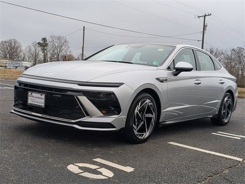 Certified 2024 Hyundai Sonata SEL w/ Convenience Package image 7