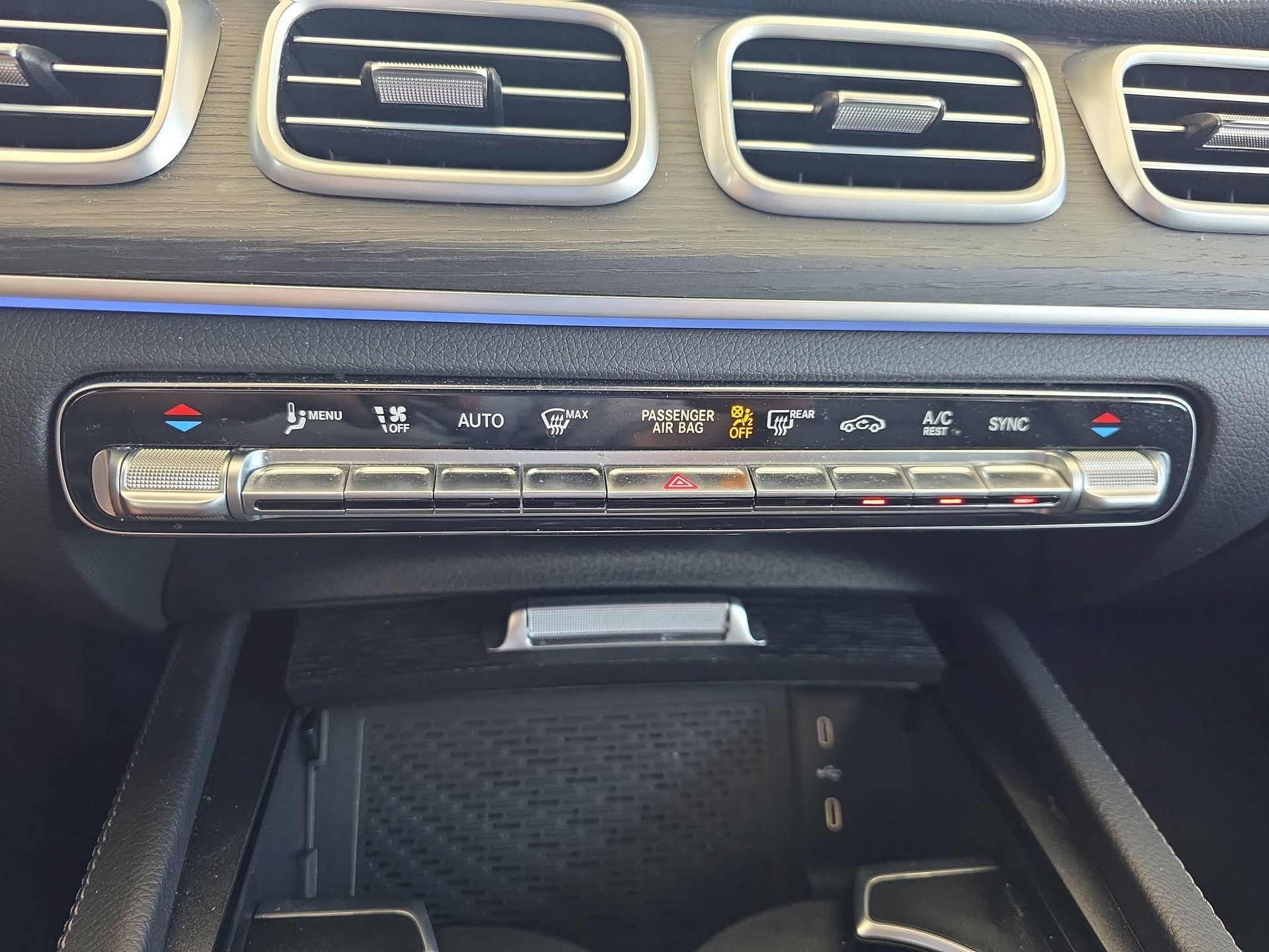 Used 2024 Mercedes-Benz GLE 350 4MATIC image 24