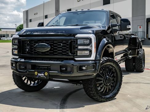 Used 2026 Ford F450 Platinum w/ Platinum Plus Package AWD/4WD image 5