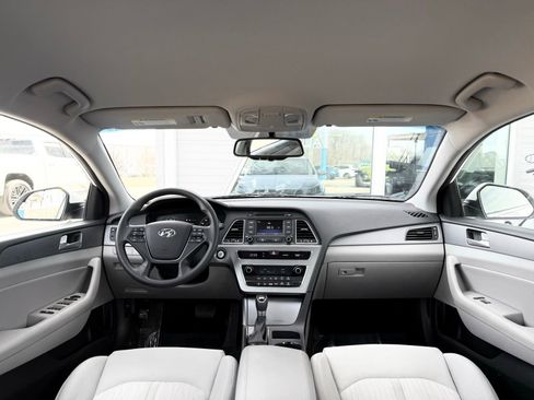 Used 2016 Hyundai Sonata SE image 24
