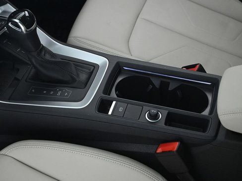 Certified 2025 Audi Q3 2.0T Premium w/ Convenience Package image 20