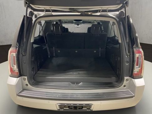 Used 2015 GMC Yukon XL SLE AWD/4WD image 23