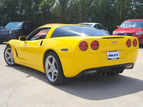 Used 2007 Chevrolet Corvette Coupe RWD image 3