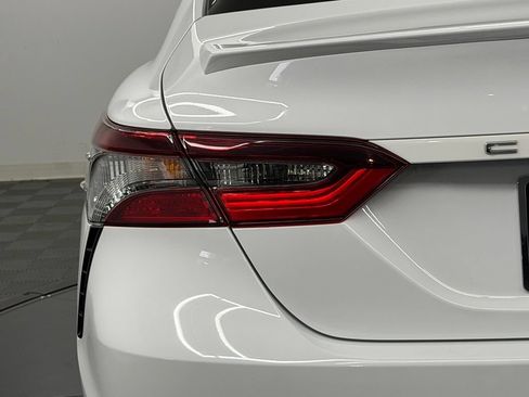 Used 2023 Toyota Camry SE w/ Convenience Package FWD image 13