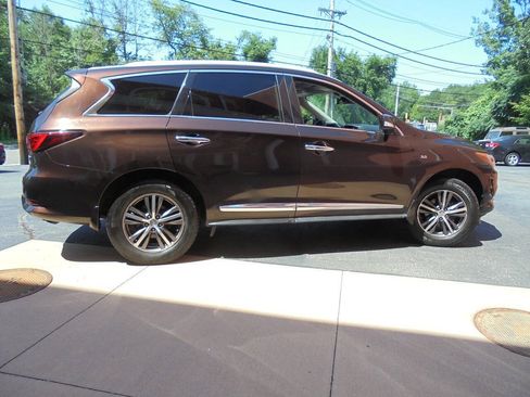 Used 2019 INFINITI QX60 Luxe w/ Essential Package AWD/4WD image 4