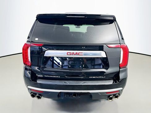 Used 2022 GMC Yukon XL Denali w/ Denali Premium Package AWD/4WD image 6
