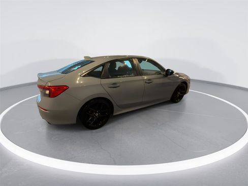 Used 2023 Honda Civic Sport image 7
