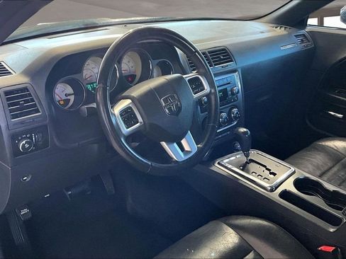 Used 2013 Dodge Challenger SXT Plus image 15