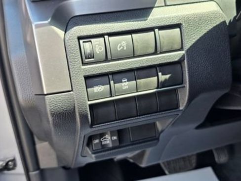 Used 2025 Toyota Tacoma TRD Off-Road AWD/4WD image 16