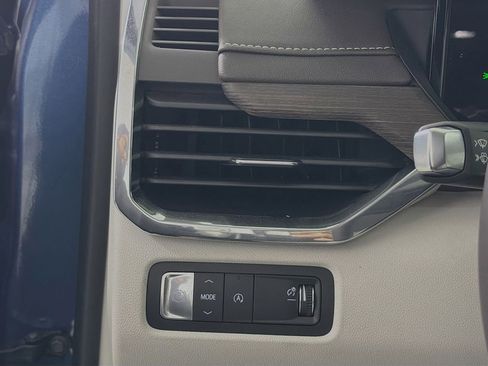 Used 2024 GMC Acadia Denali w/ Super Cruise Package image 11