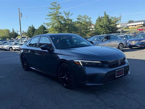 Used 2024 Honda Civic Sport image 3
