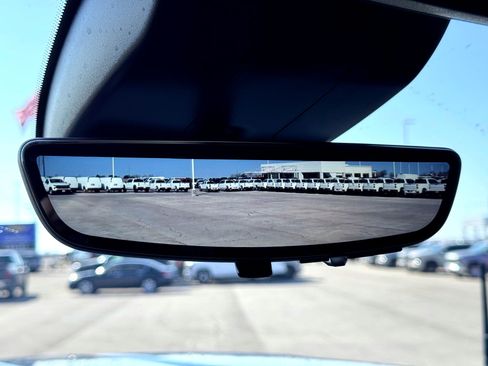 Used 2025 GMC Sierra 2500 AT4X image 36