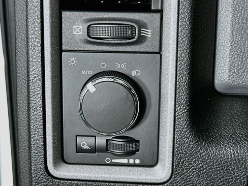 Used 2017 RAM 1500 Tradesman w/ Popular Equipment Group RWD image 16