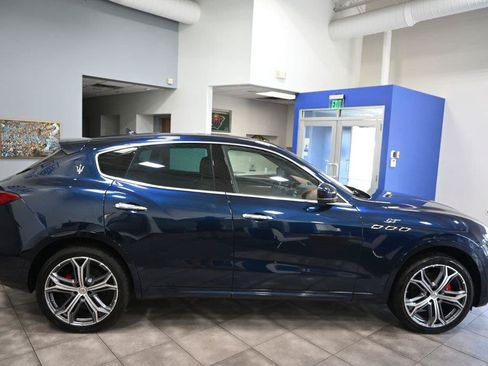 Used 2023 Maserati Levante GT AWD/4WD image 6