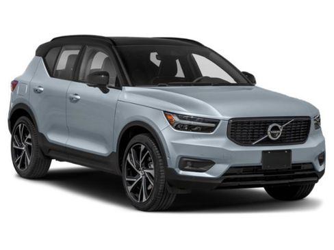 Used 2020 Volvo XC40 T4 R-Design FWD image 6