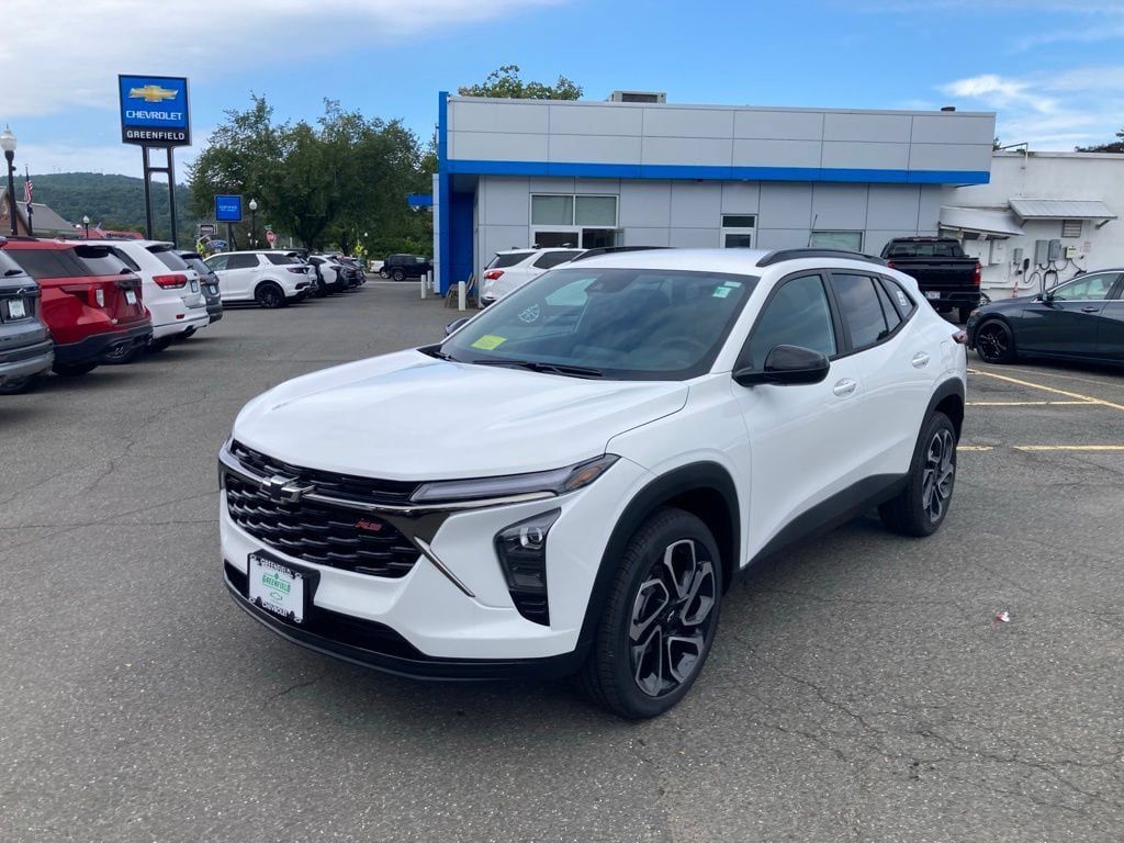 New 2026 Chevrolet Trax RS FWD image 24