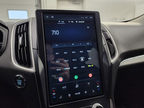 Used 2022 Ford Edge SEL image 40