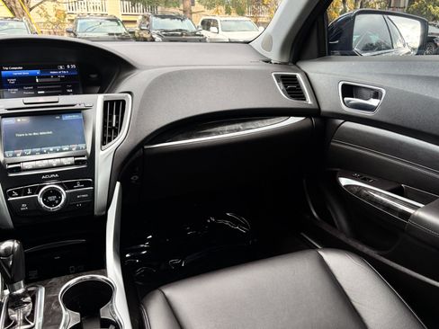 Used 2019 Acura TLX image 16