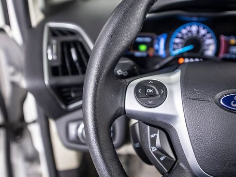 Used 2013 Ford C-MAX SEL FWD image 34