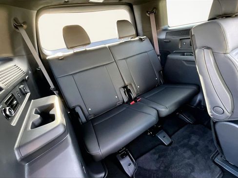 Used 2025 Hyundai Santa Fe Calligraphy image 28