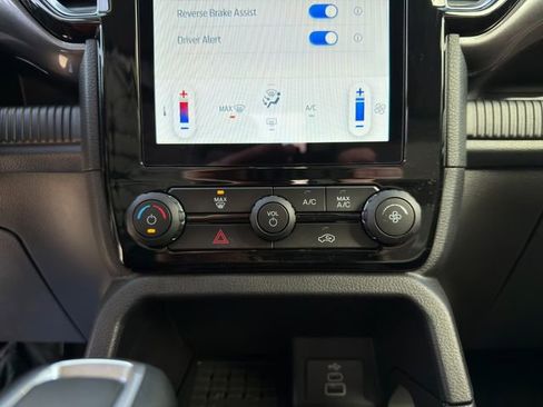 Used 2025 Ford Ranger XLT w/ FX4 Off-Road Package image 30