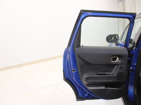 Certified 2025 MINI Cooper S image 22