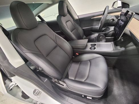 Used 2023 Tesla Model 3 Standard Range RWD image 14