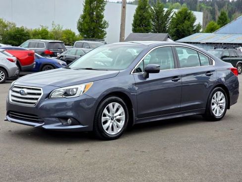 Used 2016 Subaru Legacy 2.5i Premium AWD/4WD image 3