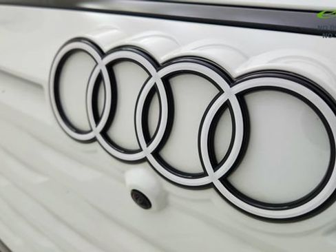 Used 2025 Audi A6 e-tron Premium Plus w/ Premium Plus AWD/4WD image 16