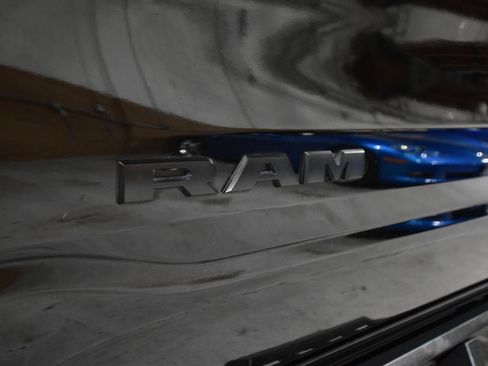Used 2019 RAM 1500 Big Horn AWD/4WD image 5