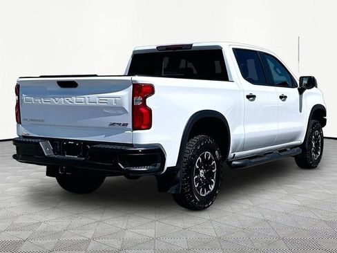 Used 2024 Chevrolet Silverado 1500 ZR2 AWD/4WD image 6
