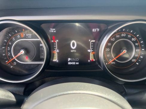 Used 2019 Jeep Wrangler Unlimited Sahara AWD/4WD image 8