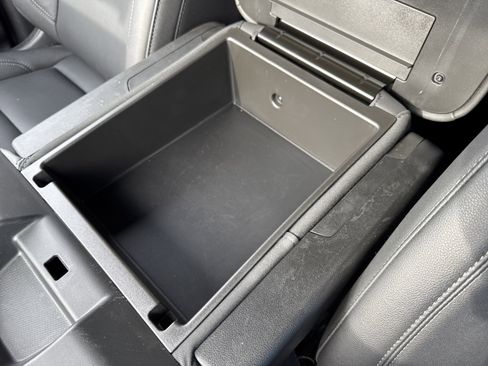 Used 2025 GMC Sierra 1500 SLT image 71