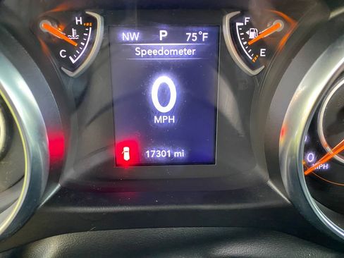 Used 2023 Jeep Wrangler Sport image 33