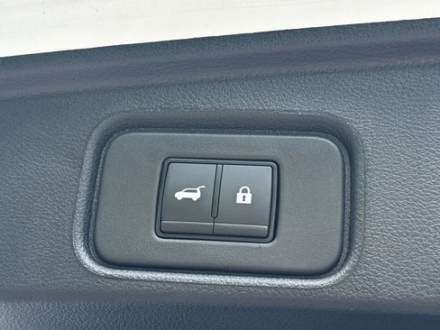Used 2025 Nissan Pathfinder Platinum w/ Cargo Package FWD image 22