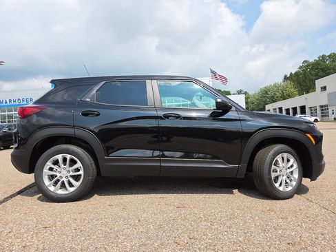 New 2026 Chevrolet TrailBlazer LS AWD/4WD image 17