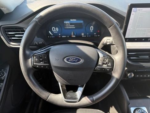 Used 2024 Ford Escape Platinum AWD/4WD image 24