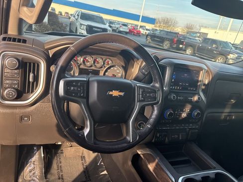Used 2021 Chevrolet Silverado 1500 LTZ image 30
