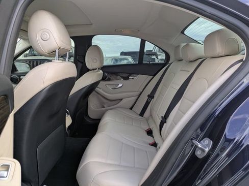 Used 2019 Mercedes-Benz C 300 Sedan image 12