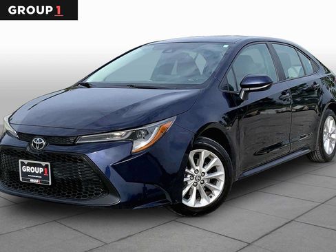 Used 2022 Toyota Corolla LE w/ LE Convenience Package FWD image 1