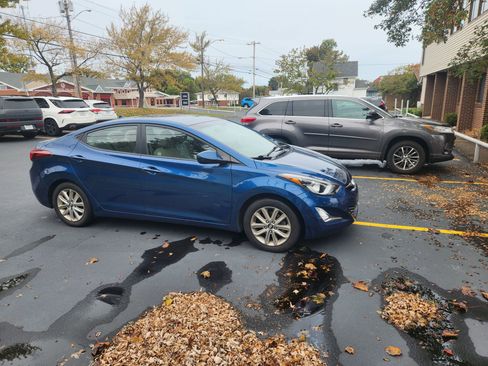 Used 2014 Hyundai Elantra SE w/ Option Group 02 image 12