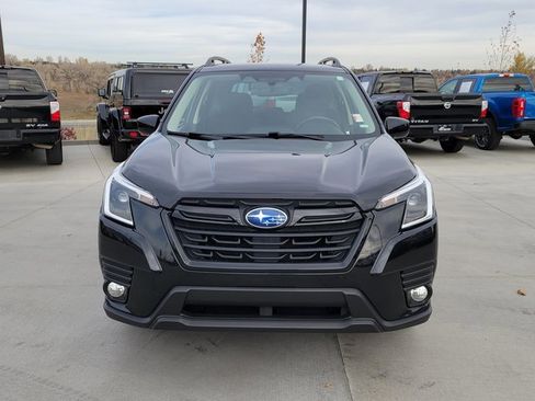 Used 2023 Subaru Forester Premium image 5