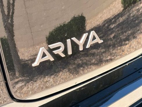 Used 2023 Nissan Ariya FWD image 9