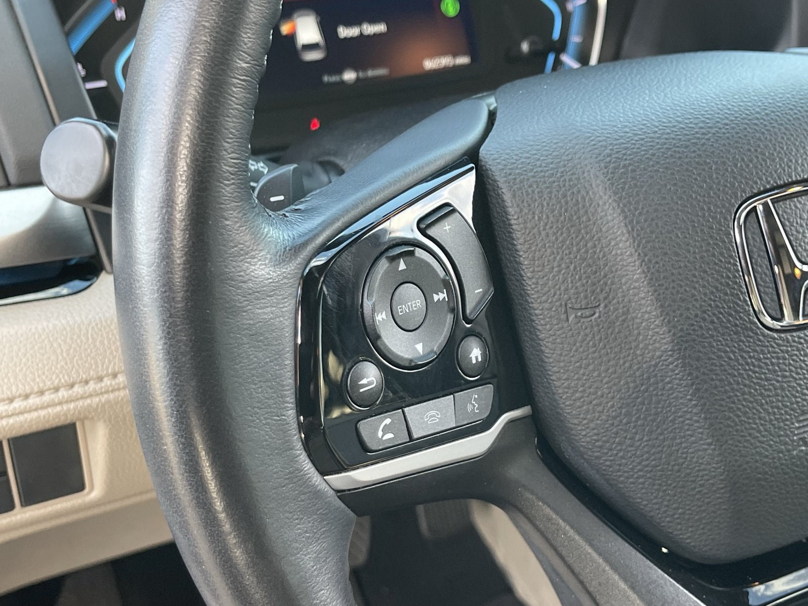 Used 2024 Honda Odyssey Touring image 27