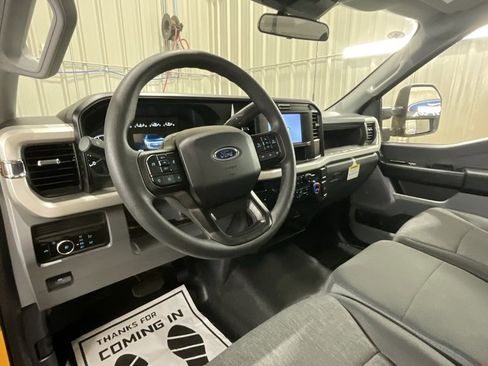 Used 2025 Ford F250 XL w/ 360-Degree Camera Package image 9