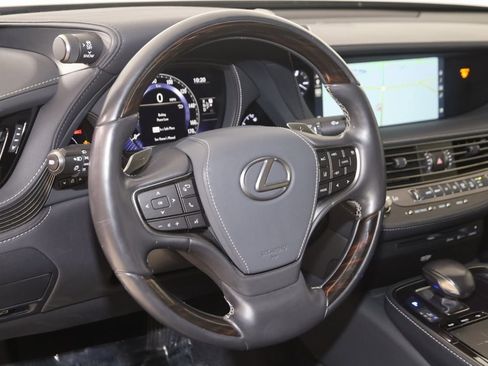 Used 2019 Lexus LS 500 AWD w/ Interior Upgrade Package image 6