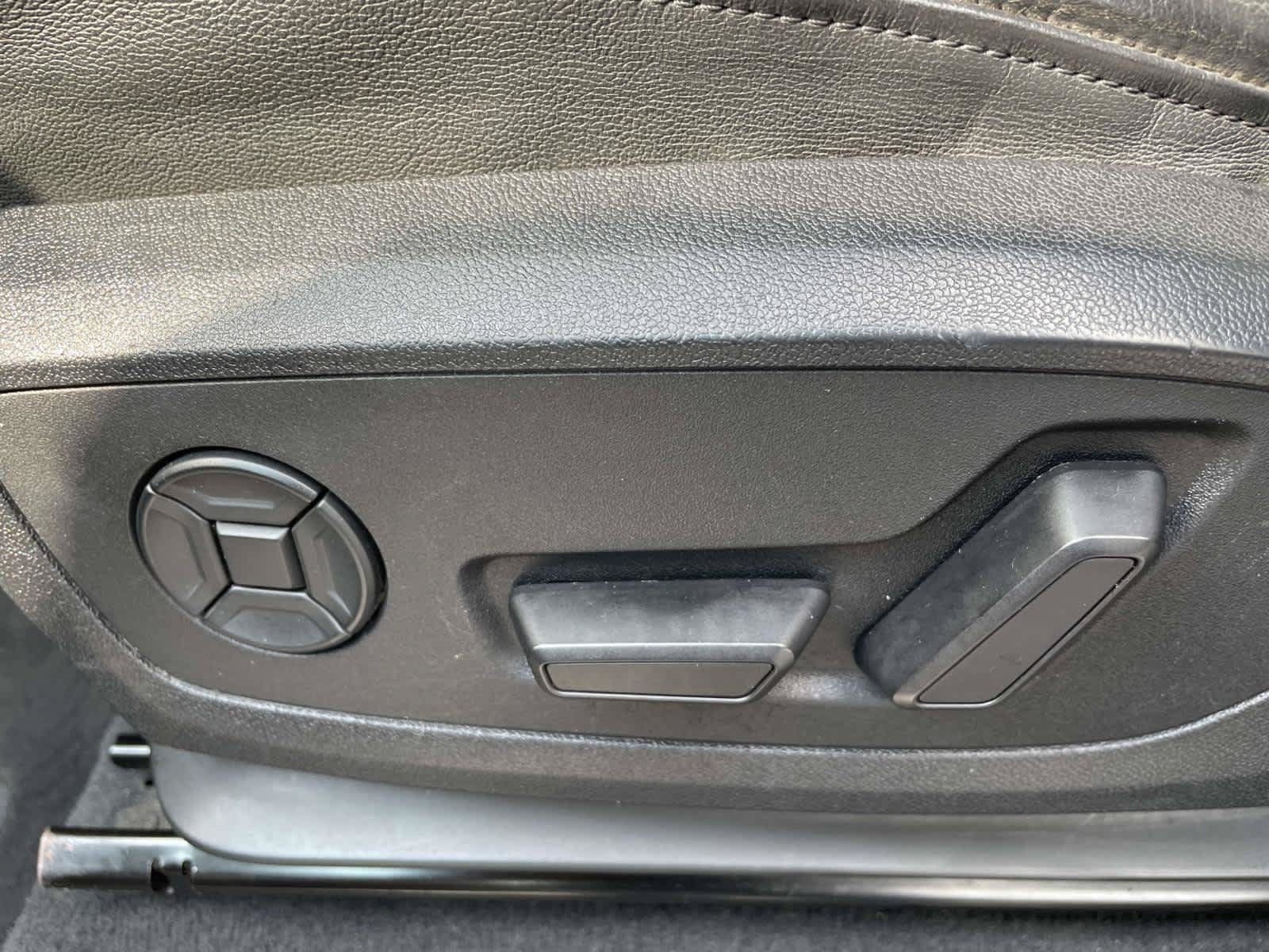 Used 2019 Audi Q3 2.0T Premium AWD/4WD image 18